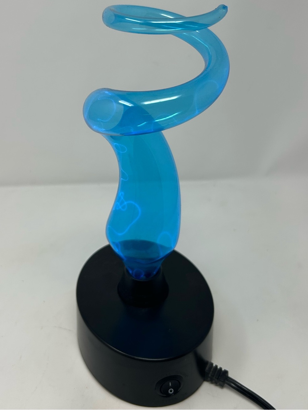 1st $70 offer gets it
LumiSource Mini Electra Plasma Lamp Vintage 2002 12 in - Picture 3 of 12